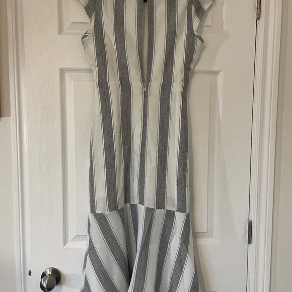 Women's Formal Linen-style Dress with Belt - Picture 4 of 6